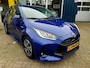 Toyota Yaris 1.5 Hybrid Dynamic All-in prijs!