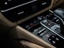 Porsche Cayenne 3.0 E-Hybrid Platinum Edition | SPORTCHRONO | PASM LUCHTVERING | STOELMASSAGE | STOELVENTILATIE | TV SCHERMEN ACHTER | SPORTEINDPIJPEN ACHTER | PANORAMA/SCHUIF-KANTELDAK | BOSE | PORSCHE INNODRIVE | ADAPTIVE CRUISECONTROL | 21 INCH | NL GELEVERD | 1E EIGENAAR |