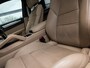 Porsche Cayenne 3.0 E-Hybrid Platinum Edition | SPORTCHRONO | PASM LUCHTVERING | STOELMASSAGE | STOELVENTILATIE | TV SCHERMEN ACHTER | SPORTEINDPIJPEN ACHTER | PANORAMA/SCHUIF-KANTELDAK | BOSE | PORSCHE INNODRIVE | ADAPTIVE CRUISECONTROL | 21 INCH | NL GELEVERD | 1E EIGENAAR |