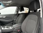 Hyundai Kona Electric EV Fashion 64 kWh / Apple Carplay/Android Auto / Navigatie / Cruise Control Adaptief met Stop&Go / All-season banden / Trekhaak /