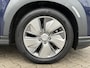 Hyundai Kona Electric EV Fashion 64 kWh / Apple Carplay/Android Auto / Navigatie / Cruise Control Adaptief met Stop&Go / All-season banden / Trekhaak /