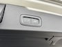 Volvo V60 B3 R-Design | 20" | Exterior Styling Pack | Elektr. verst. best. Stoel | Parkeercamera | Stoel/Stuur/Achterbankverwarming | Parkeerverwarming | Adaptieve Cruise | BLIS | Keyless