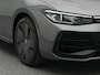 Volkswagen Passat Variant R-Line 1.5 eHybrid 272 PK | LED Matrix IQ | Panoramadak | Trekhaak | Leder | Head-Up | Stoelverwarming & Verkoeling | Harman/Kardon | 360 Camera | Massage |