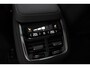 Volvo XC90 T8 Plug-in hybrid Ultra Black Edition | Luchtvering | Trekhaak | Head-Up | 360° Camera | Panoramadak
