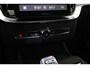 Volvo XC90 T8 Plug-in hybrid Ultra Black Edition | Luchtvering | Trekhaak | Head-Up | 360° Camera | Panoramadak