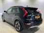 Kia Niro EV DynamicPlusLine 64.8 kWh | Navigatie/Android/Apple Carplay | LM Velgen 17" | Voorstoelen/Stuur Verwarmd | Head-Up Display | Achteruitrijcamera | PDC Voor en Achter | Cruise Control Adaptief | Airco |