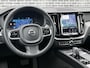 Volvo XC60 2.0 T6 Plug-in hybrid AWD Plus Bright | Adaptieve Cruise Control | Trekhaak | Panoramadak | Dodehoek Detectie | Parkeercamera | Stoel-/Stuurverwarming | Standverwarming |