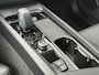 Volvo XC60 2.0 T6 Plug-in hybrid AWD Plus Bright | Adaptieve Cruise Control | Trekhaak | Panoramadak | Dodehoek Detectie | Parkeercamera | Stoel-/Stuurverwarming | Standverwarming |
