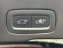 Volvo XC60 2.0 T6 Plug-in hybrid AWD Plus Bright | Adaptieve Cruise Control | Trekhaak | Panoramadak | Dodehoek Detectie | Parkeercamera | Stoel-/Stuurverwarming | Standverwarming |