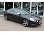 Volvo S60 1.6 T3 R-Design//Navi//Trekhaak!!