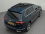 Volkswagen Tiguan R-Line 1.4 TSI eHybrid 245 PK | LED Matrix IQ | Panoramadak | Trekhaak | Achteruitrijcamera | Side Assist |