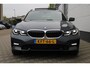 BMW 3-Serie Touring 330e xDrive Pano HUD Tr.haak 19 inch BTW