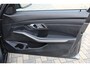 BMW 3-Serie Touring 330e xDrive Pano HUD Tr.haak 19 inch BTW
