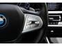 BMW 3-Serie Touring 330e xDrive Pano HUD Tr.haak 19 inch BTW