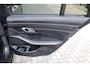BMW 3-Serie Touring 330e xDrive Pano HUD Tr.haak 19 inch BTW
