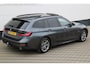 BMW 3-Serie Touring 330e xDrive Pano HUD Trekhaak BTW !!