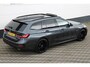 BMW 3-Serie Touring 330e xDrive Pano HUD Tr.haak 19 inch BTW