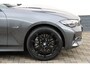 BMW 3-Serie Touring 330e xDrive Pano HUD Tr.haak 19 inch BTW