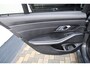 BMW 3-Serie Touring 330e xDrive Pano HUD Tr.haak 19 inch BTW