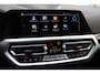 BMW 3-Serie Touring 330e xDrive Pano HUD Tr.haak 19 inch BTW