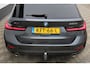 BMW 3-Serie Touring 330e xDrive Pano HUD Tr.haak 19 inch BTW