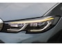 BMW 3-Serie Touring 330e xDrive Pano HUD Tr.haak 19 inch BTW