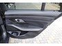 BMW 3-Serie Touring 330e xDrive Pano HUD Tr.haak 19 inch BTW