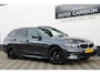 BMW 3-Serie Touring 330e xDrive Pano HUD Tr.haak 19 inch BTW