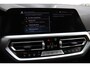 BMW 3-Serie Touring 330e xDrive Pano HUD Tr.haak 19 inch BTW