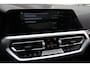 BMW 3-Serie Touring 330e xDrive Pano HUD Tr.haak 19 inch BTW