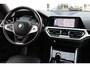 BMW 3-Serie Touring 330e xDrive Pano HUD Tr.haak 19 inch BTW