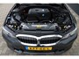 BMW 3-Serie Touring 330e xDrive Pano HUD Tr.haak 19 inch BTW