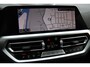 BMW 3-Serie Touring 330e xDrive Pano HUD Tr.haak 19 inch BTW