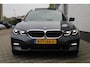 BMW 3-Serie Touring 330e xDrive Pano HUD Tr.haak 19 inch BTW