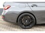 BMW 3-Serie Touring 330e xDrive Pano HUD Tr.haak 19 inch BTW