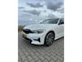 BMW 3-Serie 330e High Executive, HUD, Schuifdak, Carplay, LED, Stoelverwarming,