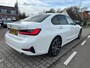 BMW 3-Serie 330e High Executive, HUD, Schuifdak, Carplay, LED, Stoelverwarming,