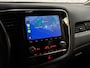 Mitsubishi Outlander 2.4 PHEV Deluxe 225Pk Automaat (APPLE CARPLAY, GROOT NAVI, CAMERA, LEDER/ALCANTARA, STOELVERWARMING, SPORTSTOELEN, GETINT GLAS, CRUISE, NIEUWSTAAT)