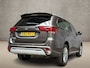 Mitsubishi Outlander 2.4 PHEV Deluxe 225Pk Automaat (APPLE CARPLAY, GROOT NAVI, CAMERA, LEDER/ALCANTARA, STOELVERWARMING, SPORTSTOELEN, GETINT GLAS, CRUISE, NIEUWSTAAT)