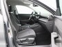 Volkswagen T-Roc Life First Edition 1.5 eTSI 116 PK | Trekhaak | Stoel- & Stuurverwarming | Carplay | Camera |