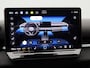 Volkswagen T-Roc Life First Edition 1.5 eTSI 116 PK | Trekhaak | Stoel- & Stuurverwarming | Carplay | Camera |