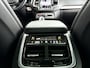 Volvo XC90 T8 Plug-in hybrid AWD Ultra Dark | Panoramadak | SOH 97% | 360° camera | Bowers & Wilkins | Luchtvering | Stoel- en Stuurverwarming | Stoelventilatie | Trekhaak