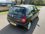Renault Clio 1.2-16V Campus uitvoering 4 deurs airco nw apk en garantie !