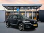 Volvo XC40 Recharge P8 AWD R-Design | 19" | Trekhaak | Panoramadak | 360 Camera | Harman Kardon | Getint Glas | Adaptieve Cruise | BLIS | Stoel/Stuurverwarming