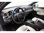 Mercedes-Benz A-klasse 200 Business Solution [ Widescreen Stoelverwarming Half Leder Camera ]