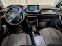 Peugeot e-2008 EV Allure Pack 50 kWh Airco | AppleCarplay/Andoird Auto | Camera | Cruise Control | DAB | Keyless Start | LED | LMV 17" |