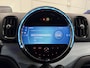 MINI Countryman 2.0 Cooper SE ALL4 Untamed PANO/H&K/SOH 92%/HEAD-UP/CAMERA/18"BLACK/MEMORY/SFEER/UNION-FLAG A.LICHTEN/UNIEKE AUTO, ALLE EXTERIEUR ACCENTEN BLACK ALL BLACK INCL. BELTLINE EN VELGEN BLACK/MOMENTUM-GREY