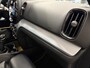 MINI Countryman 2.0 Cooper SE ALL4 Untamed PANO/H&K/SOH 92%/HEAD-UP/CAMERA/18"BLACK/MEMORY/SFEER/UNION-FLAG A.LICHTEN/UNIEKE AUTO, ALLE EXTERIEUR ACCENTEN BLACK ALL BLACK INCL. BELTLINE EN VELGEN BLACK/MOMENTUM-GREY
