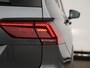 Volkswagen Tiguan Allspace 1.5 TSI R-Line 150 pk DSG | Trekhaak | Leder | Black Style | Memory stoelen | Side Assist | Keyless | Led Plus | Stoelverwarming | Camera