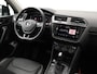 Volkswagen Tiguan Allspace 1.5 TSI R-Line 150 pk DSG | Trekhaak | Leder | Black Style | Memory stoelen | Side Assist | Keyless | Led Plus | Stoelverwarming | Camera
